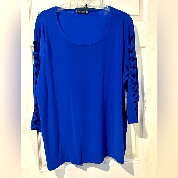 NWT “Love Scarlet “ Royal Blue Top with 3/4” Sleeves With Criss Cross Design - Picture 1 of 6